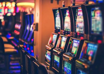 Popular online slots in Japan: Moon Princess, Hawaiian Dream, Oiran Dream etc..