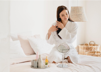 Bhringraj Hair Oil for Hair: The Natural, Ayurvedic Wonder Herb