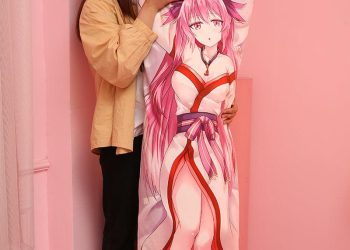 Vograce’sDakimakura Body Pillows